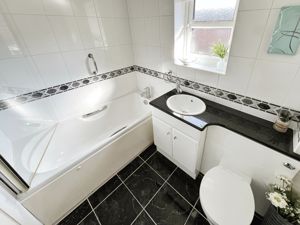 Bathroom - click for photo gallery